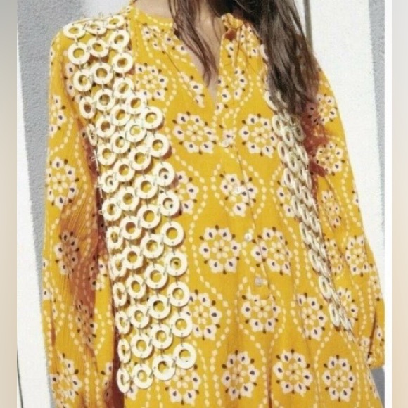 Zara Tops - Zara Limited Edition Acrylic Ring Vest